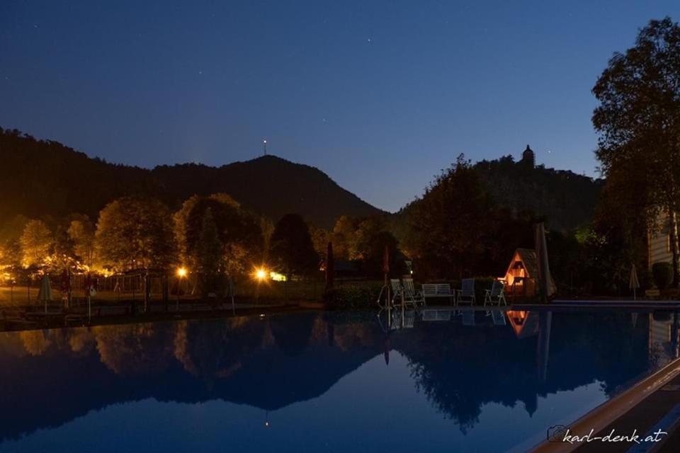 Holznest Hotel Gutenstein Exterior photo